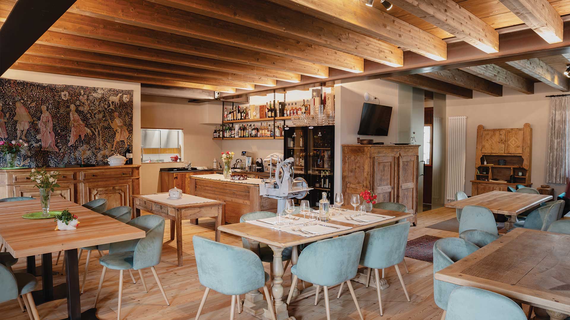 Cucina del territorio in Valle Maira – la tàula de m'aura